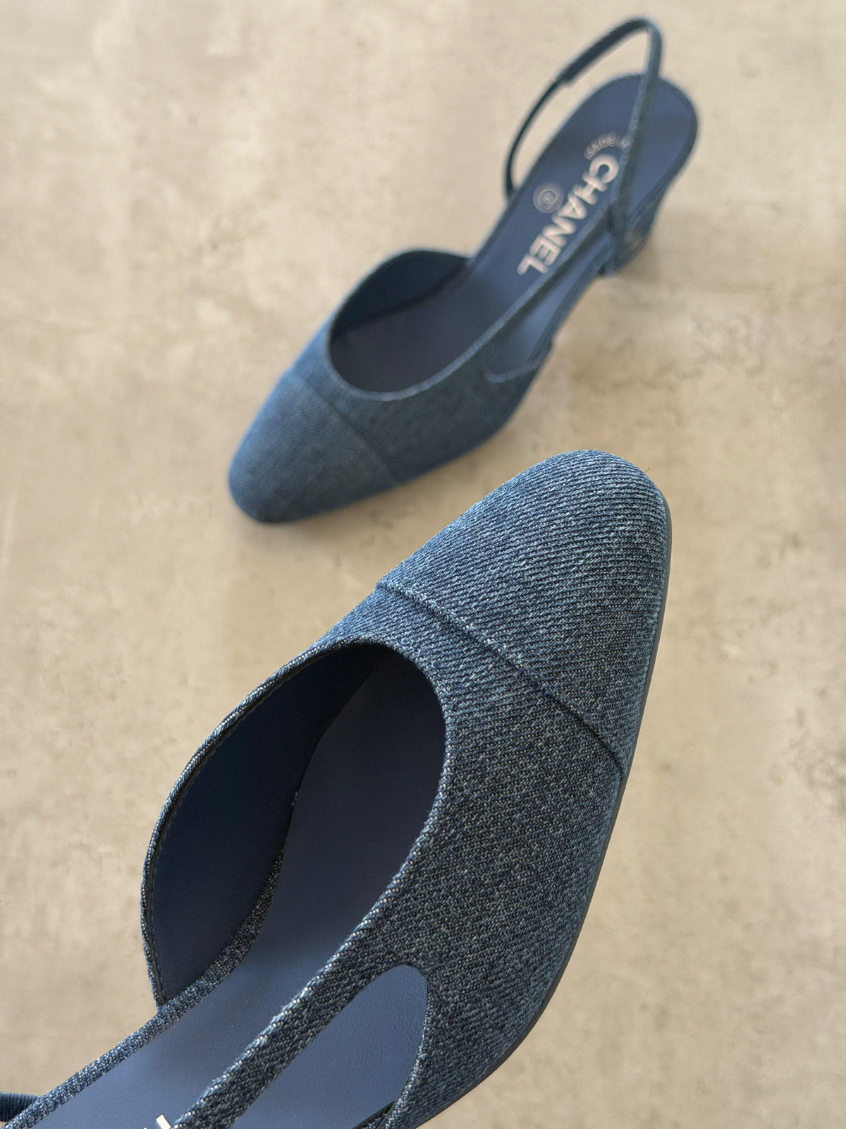 Chanel Interlocking CC Logo Lace Slingback Pumps - 2