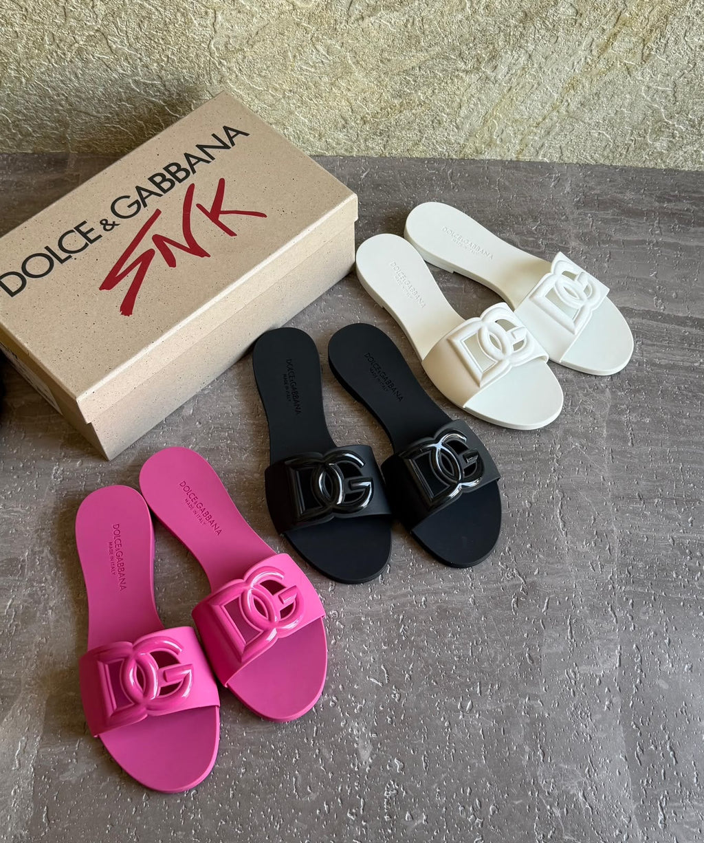 Dolce & Gabbana Bianca Logo Slides in Rubber