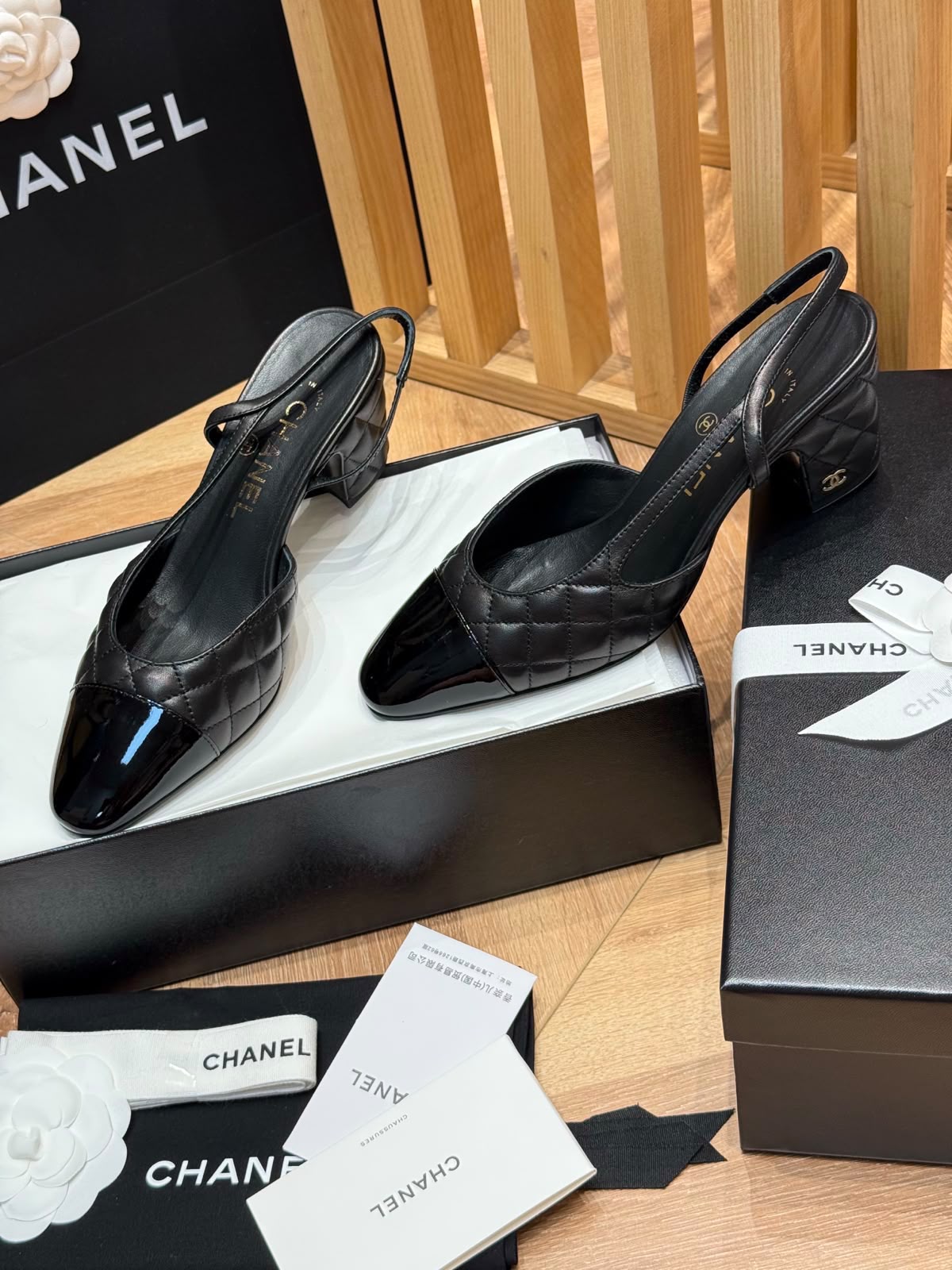 Chanel Slingbacks Lamb & Varnished Calf Black - 2