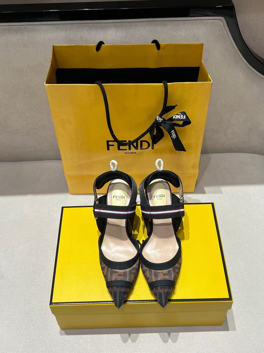 Fendi Colibrì slingback pumps - 2