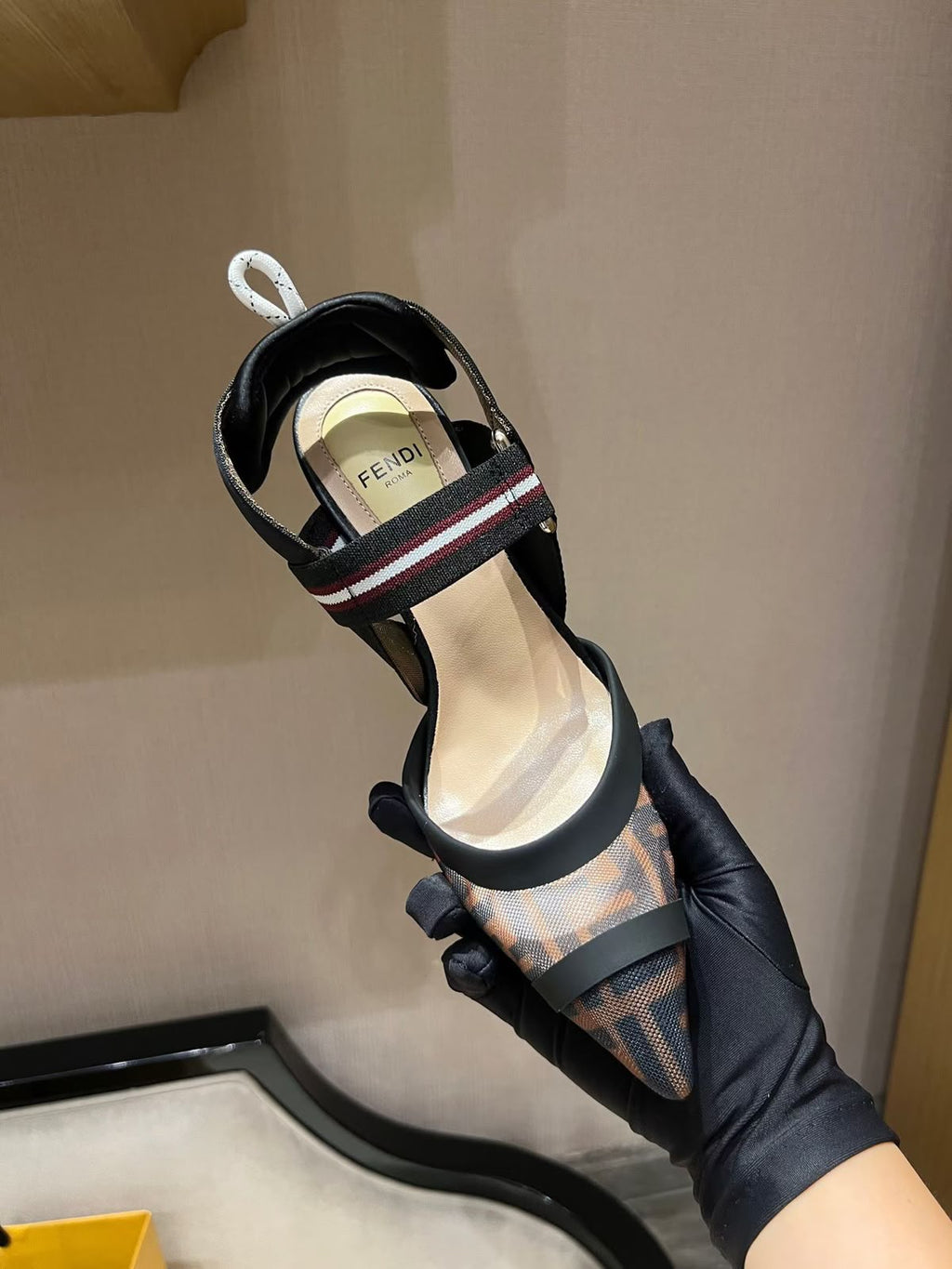 Fendi Colibrì slingback pumps - 4