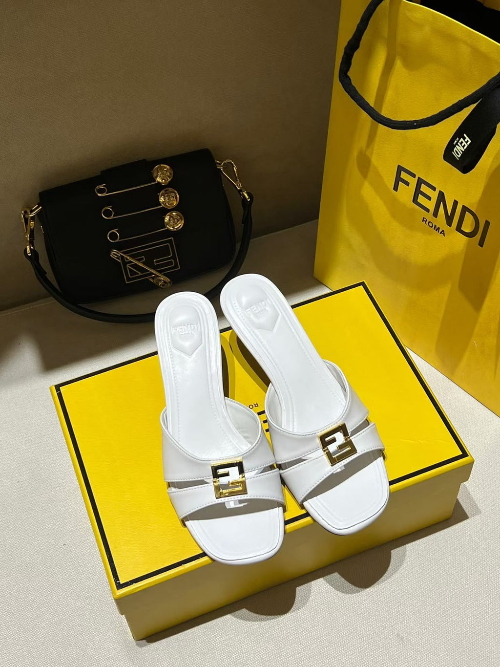 Fendi Metallic Ffold Slip-On Sandals - 3