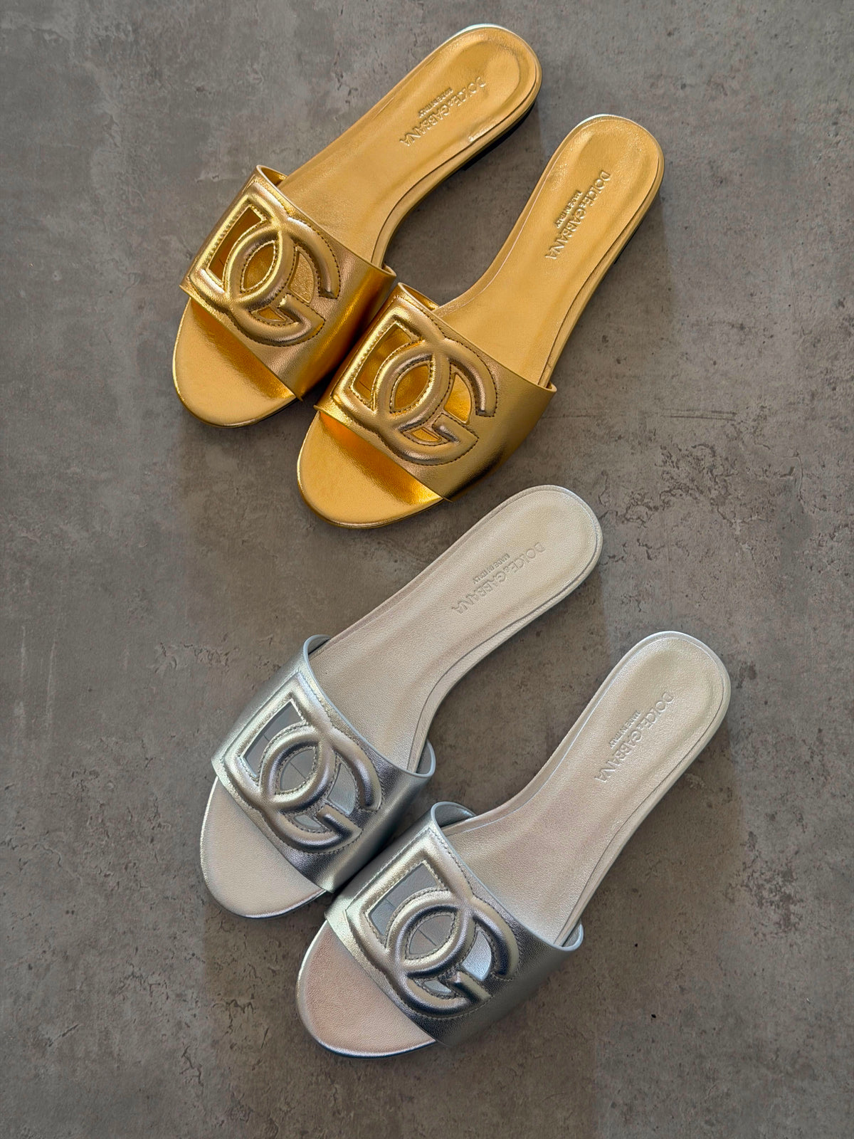 Dolce & Gabbana DG Logo Flat Sandals - 3