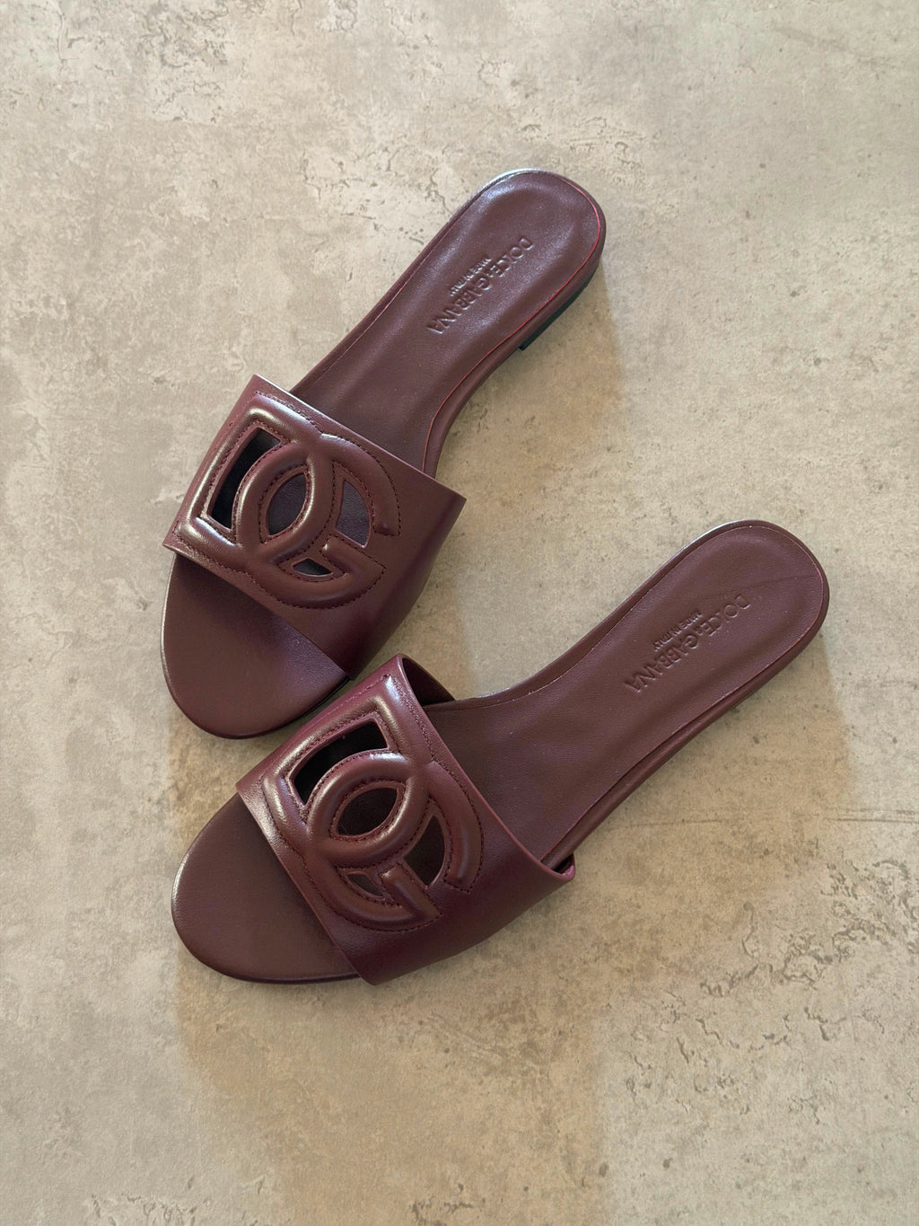 Dolce & Gabbana DG Logo Flat Sandals - 9