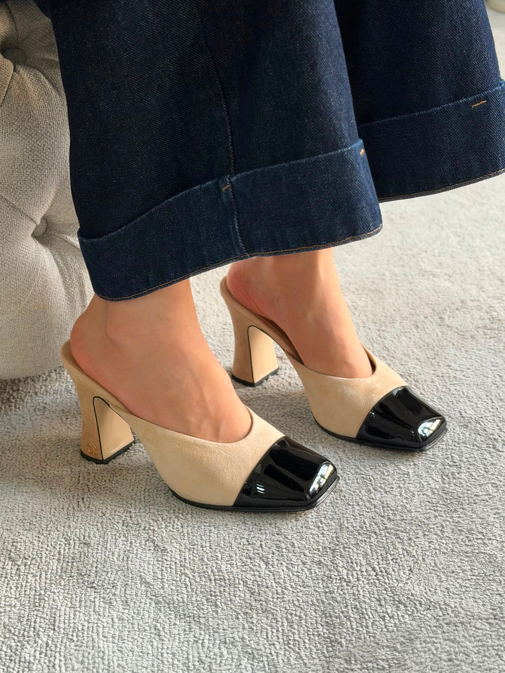 Chanel Mules in Suede Kidskin & Patent Calfskin - 6
