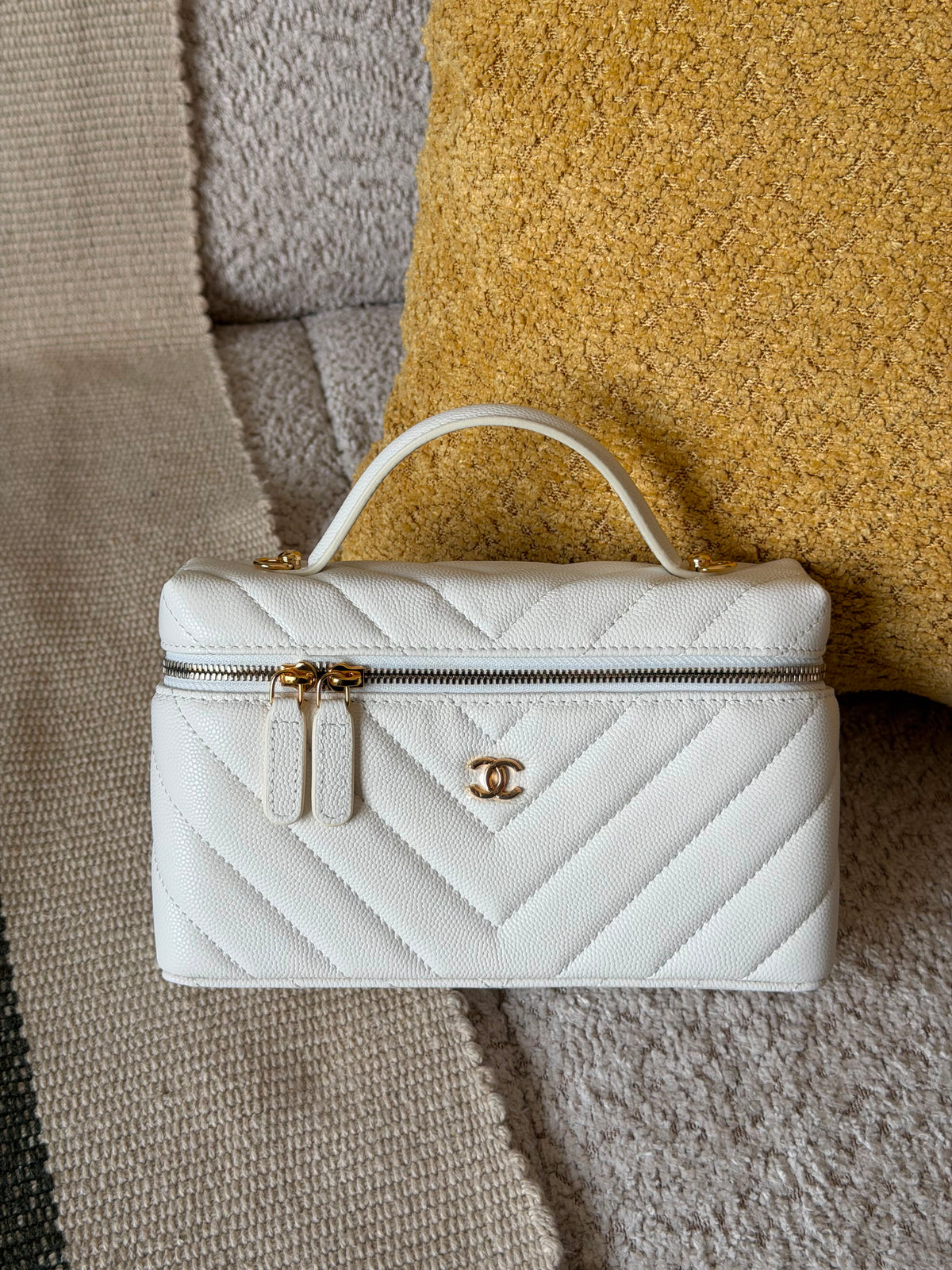 Chanel Shiny Caviar Quilted Sleek Chevron Vanity - 6