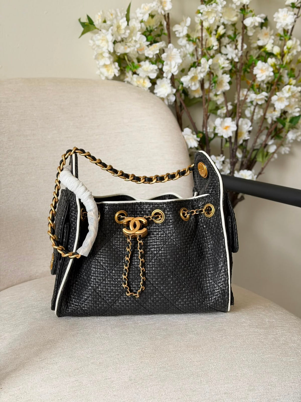 Chanel 25 Handbag - 16