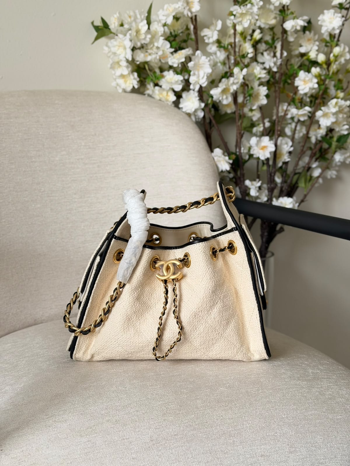 Chanel 25 Handbag - 21