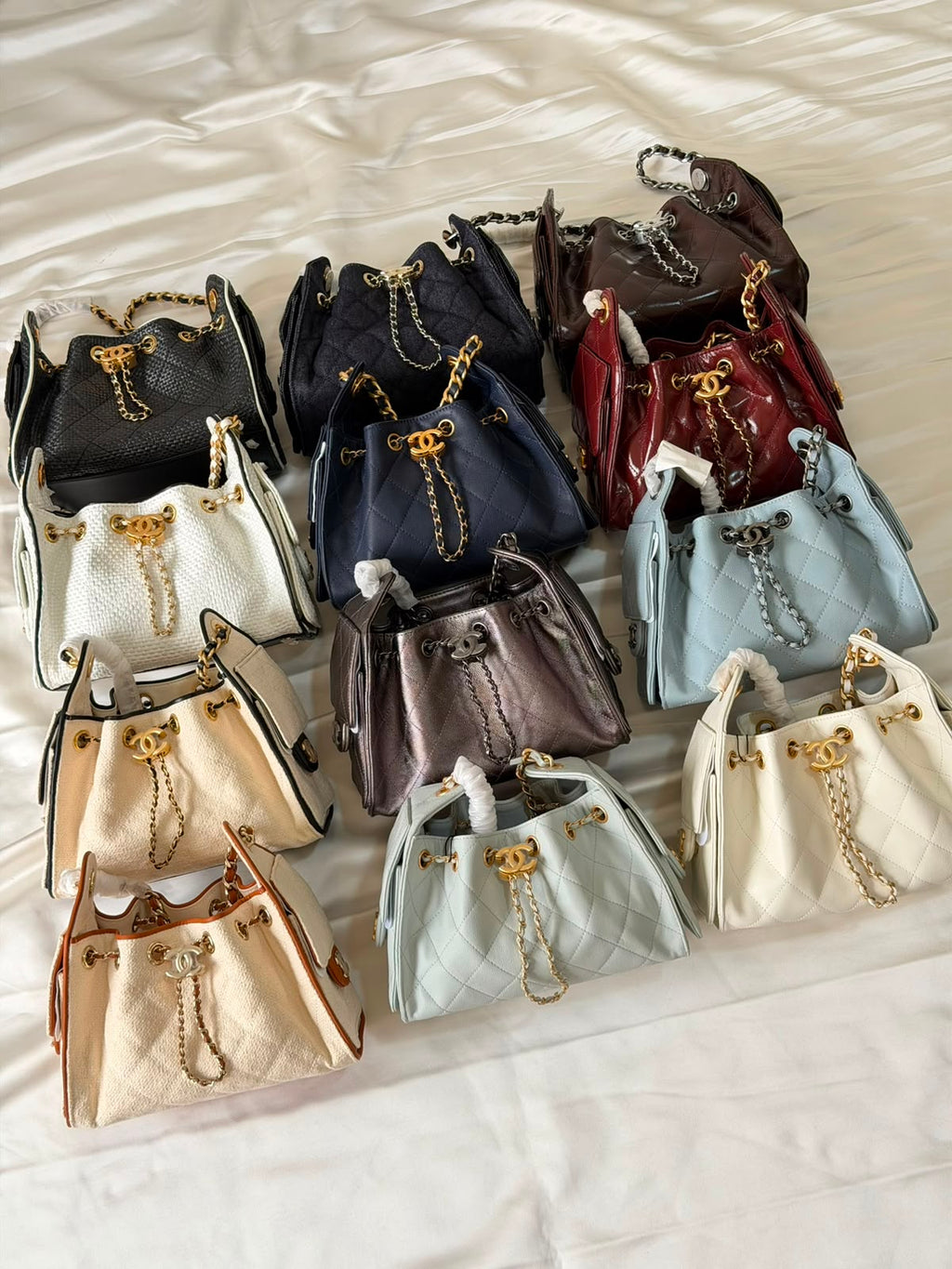 Chanel 25 Handbag - 11