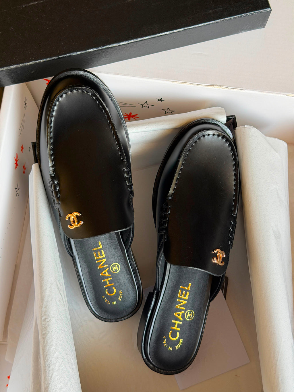 Chanel Mules in Suede Calfskin - 3