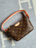 Louis Vuitton Pochette Hills Bag