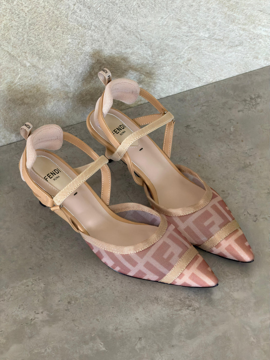 Fendi Colibrì Slingback Pumps - 7