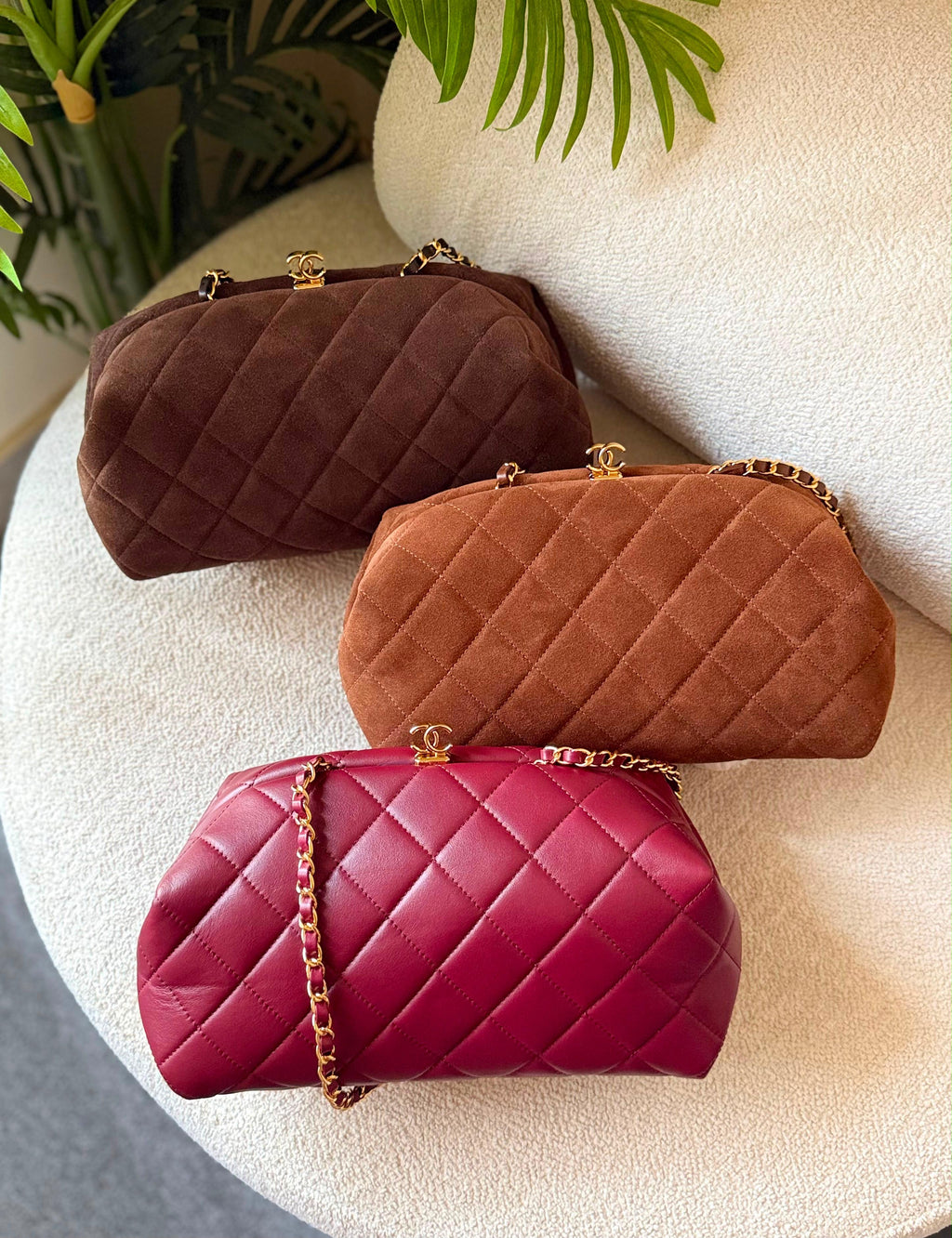 Chanel Clutch with Chain Suede Calfskin - 4
