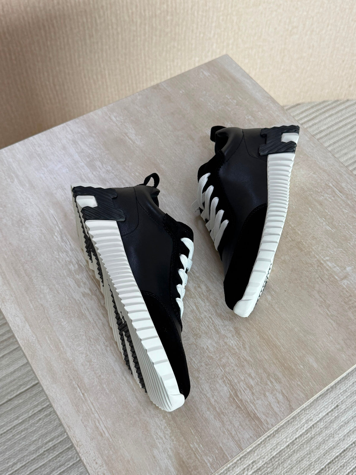 Hermes Bouncing Sneakers