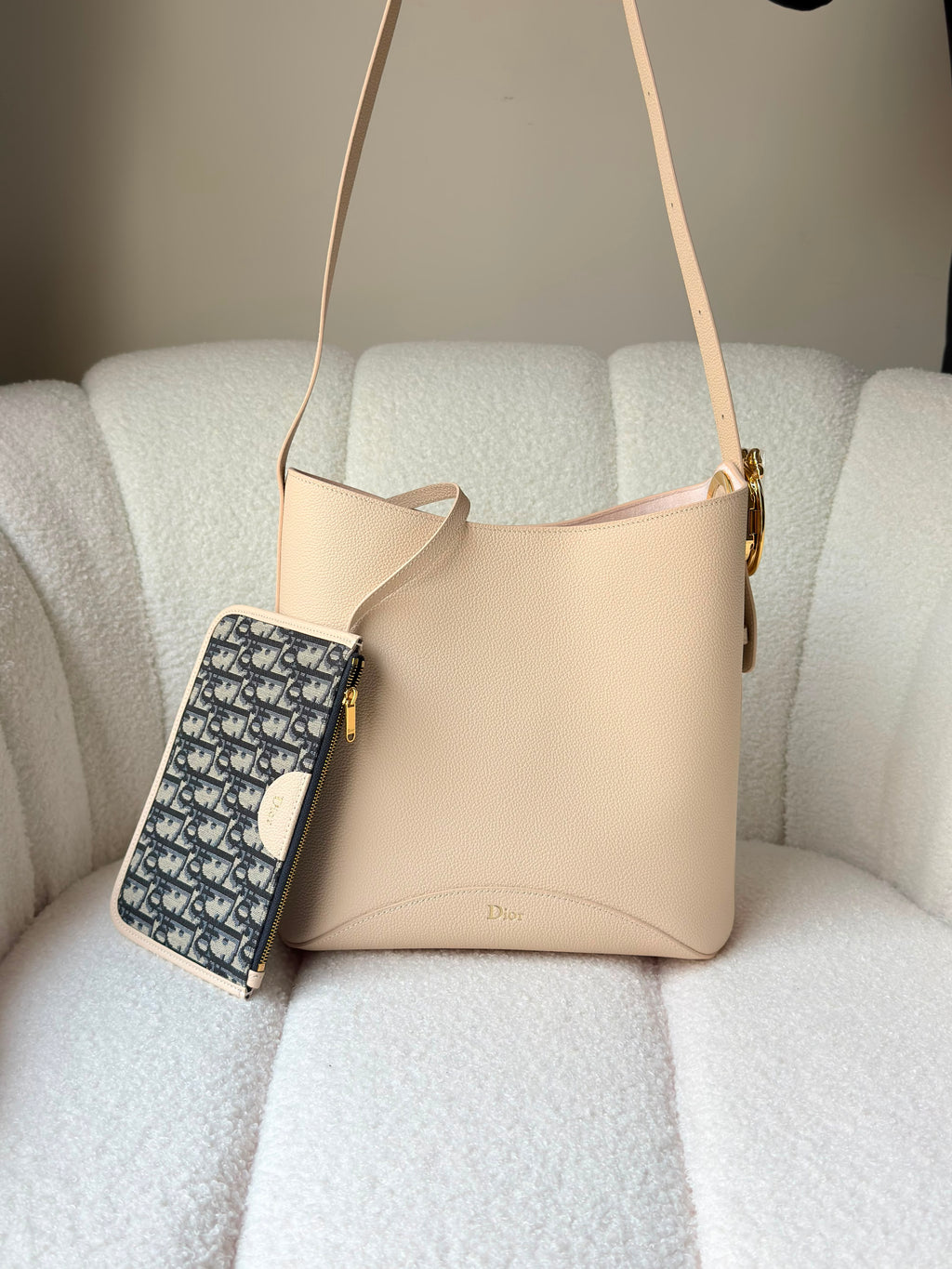 Dior Medaillon Bucket Bag (27 Cm) - 18