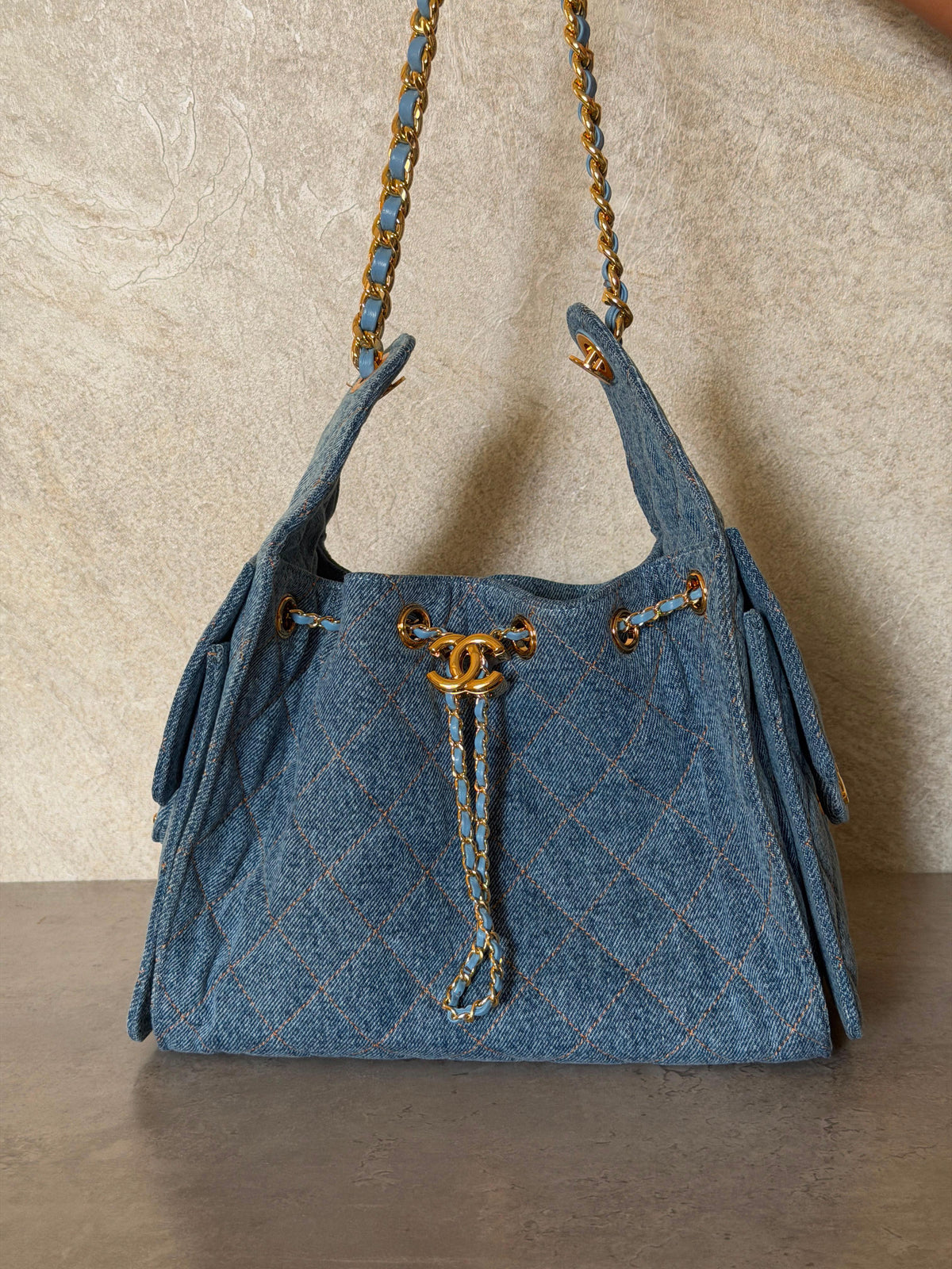 Chanel 25 Mini Handbag in Washed Denim & Gold Tone Metal - 4