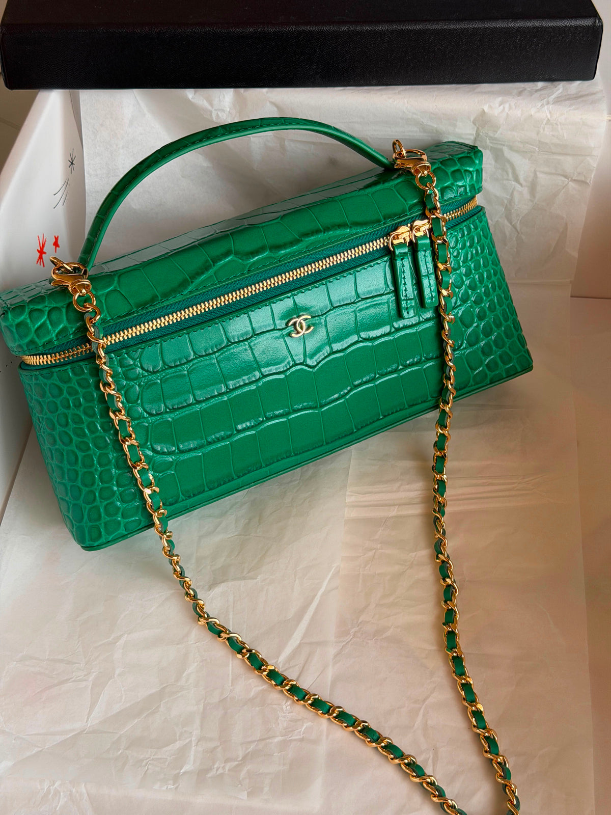 Chanel Crocodile Embossed Calfskin Slim Top Handle Vanity Case with Chain - 9