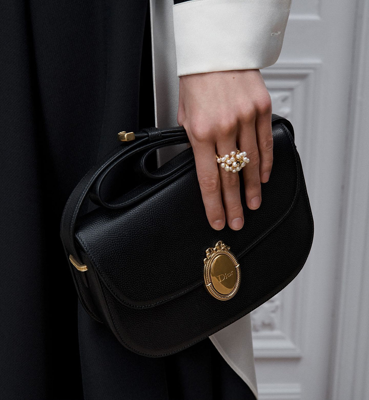 Dior Médaillon Flap Bag - 6