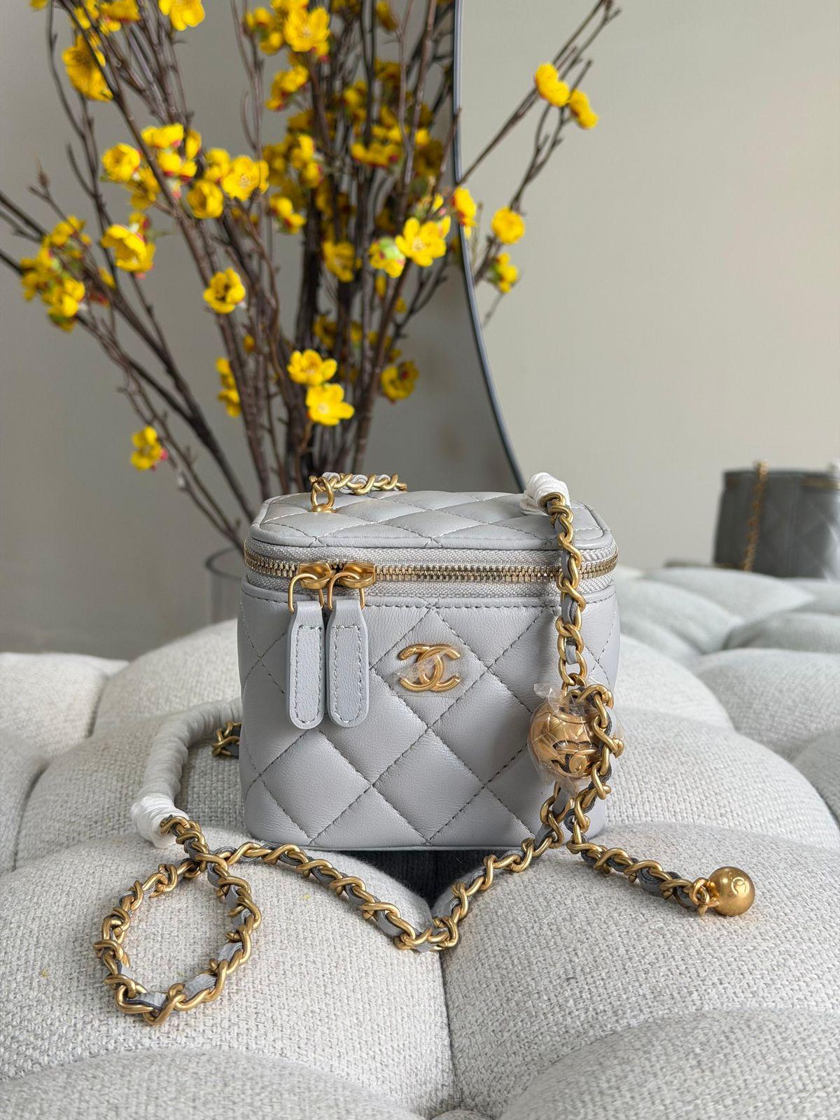 Chanel Quilted Lambskin Pearl Crush Mini Vanity Case - 18