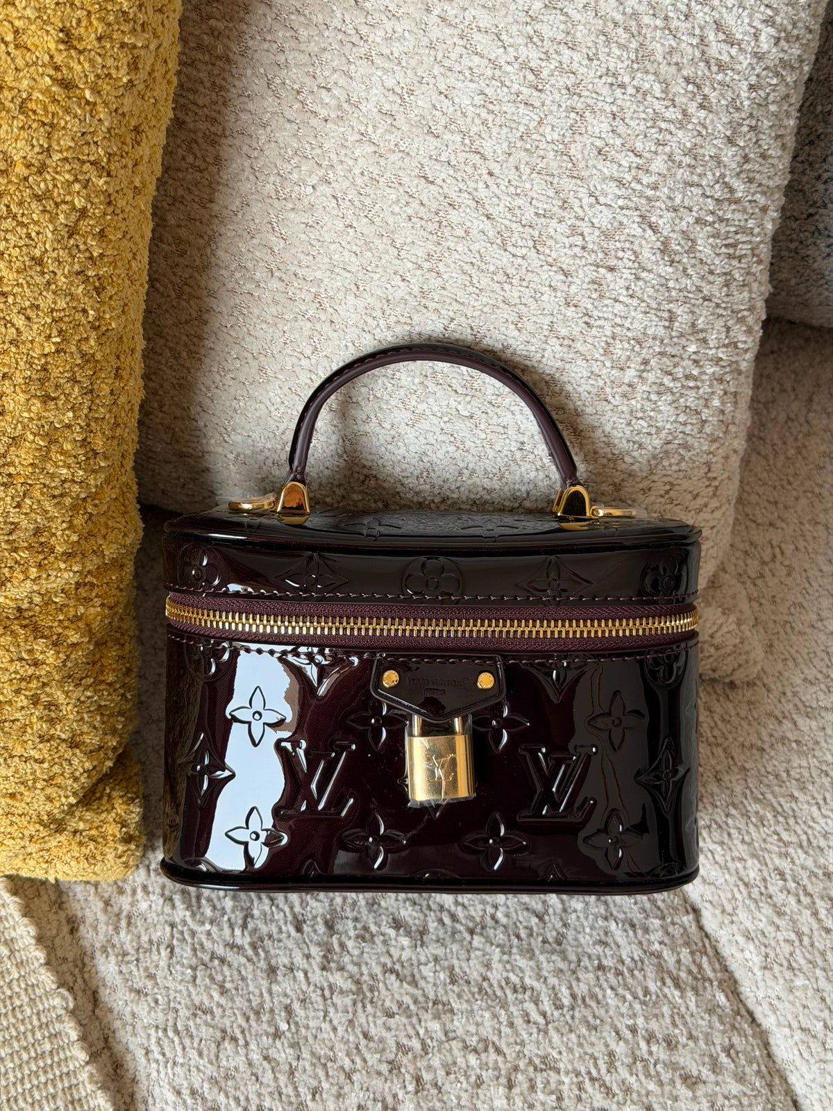 Louis Vuitton Vanity Chain Pouch Bag