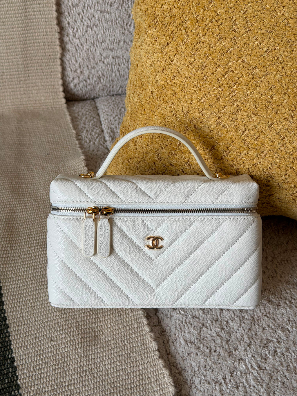 Chanel Shiny Caviar Quilted Sleek Chevron Vanity - 2