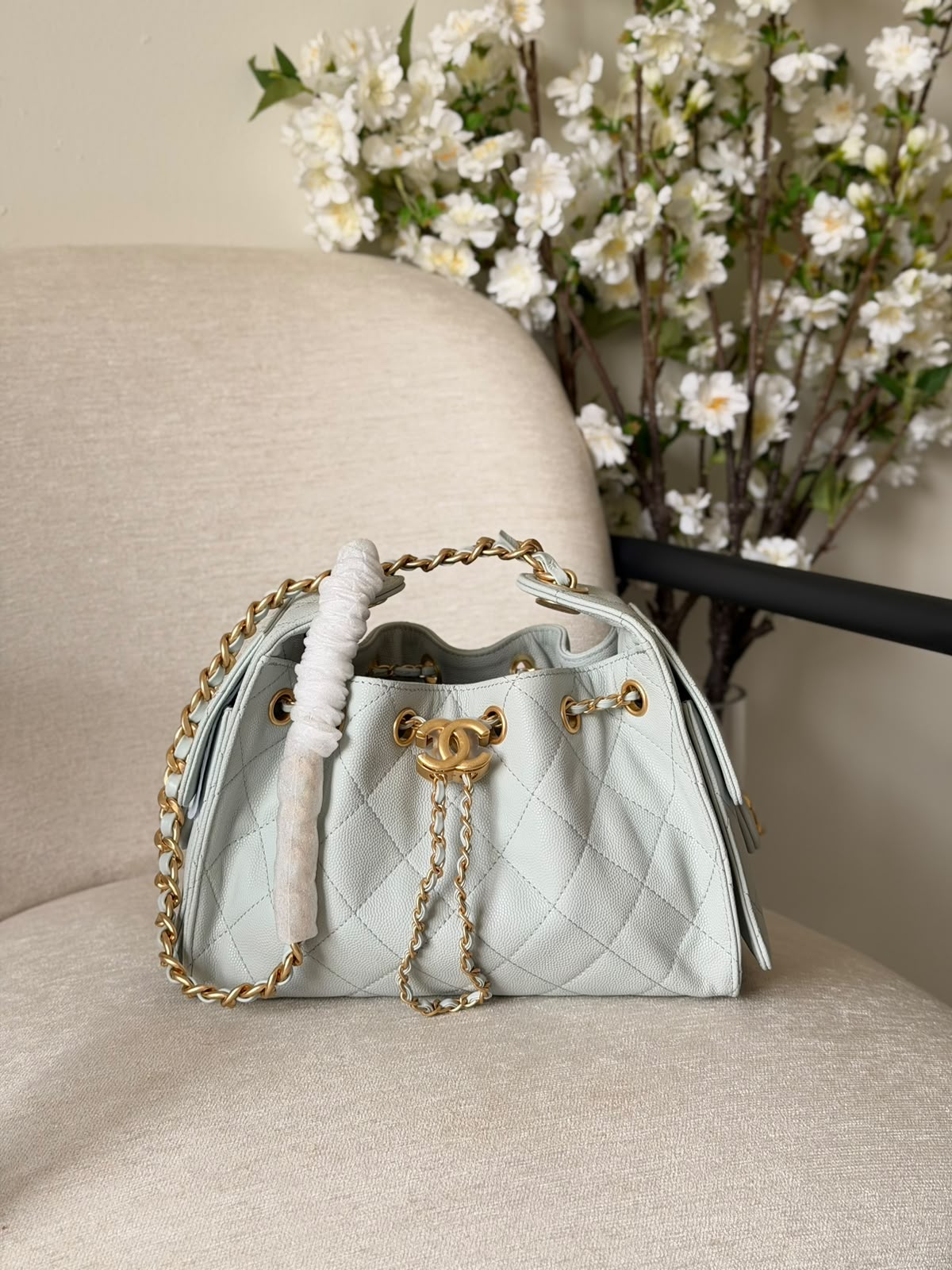 Chanel 25 Handbag - 4