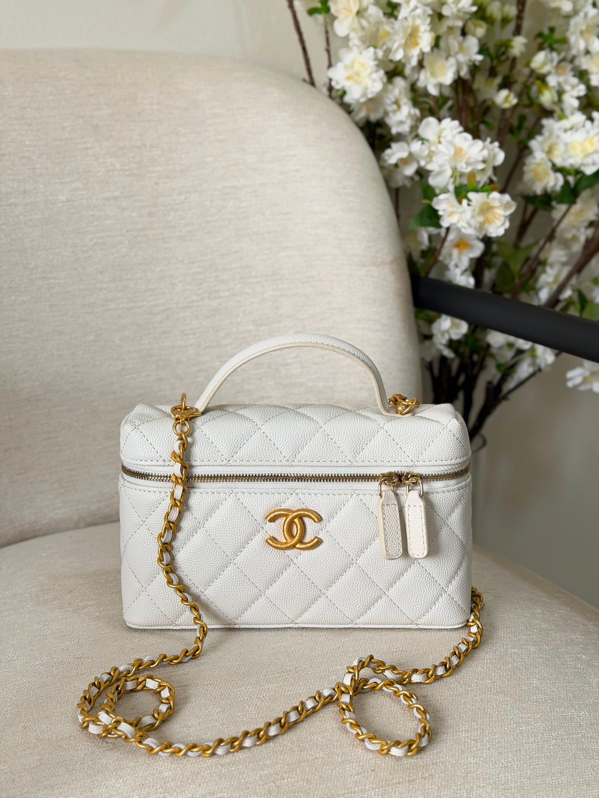 Chanel Caviar Quilted Trendy Handle Slim Vanity - 2