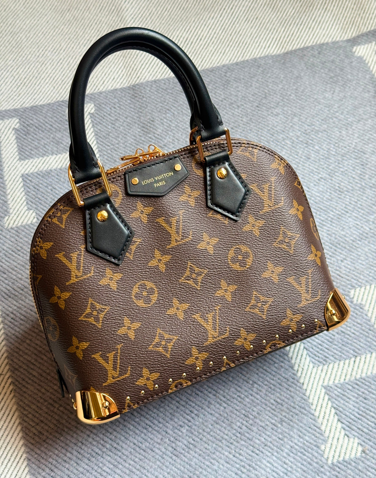 Louis Vuitton Alma BB Bag
