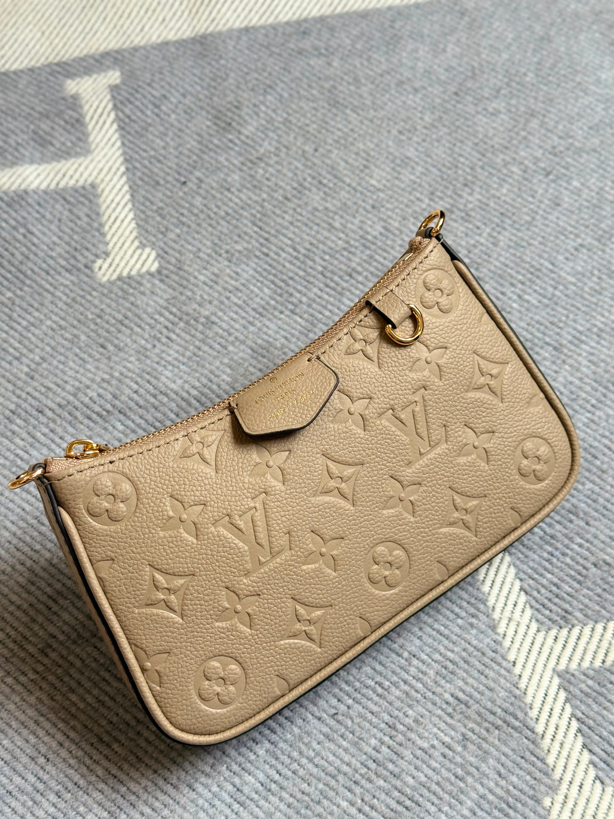 Louis Vuitton Easy Pouch On Strap Bag - 5