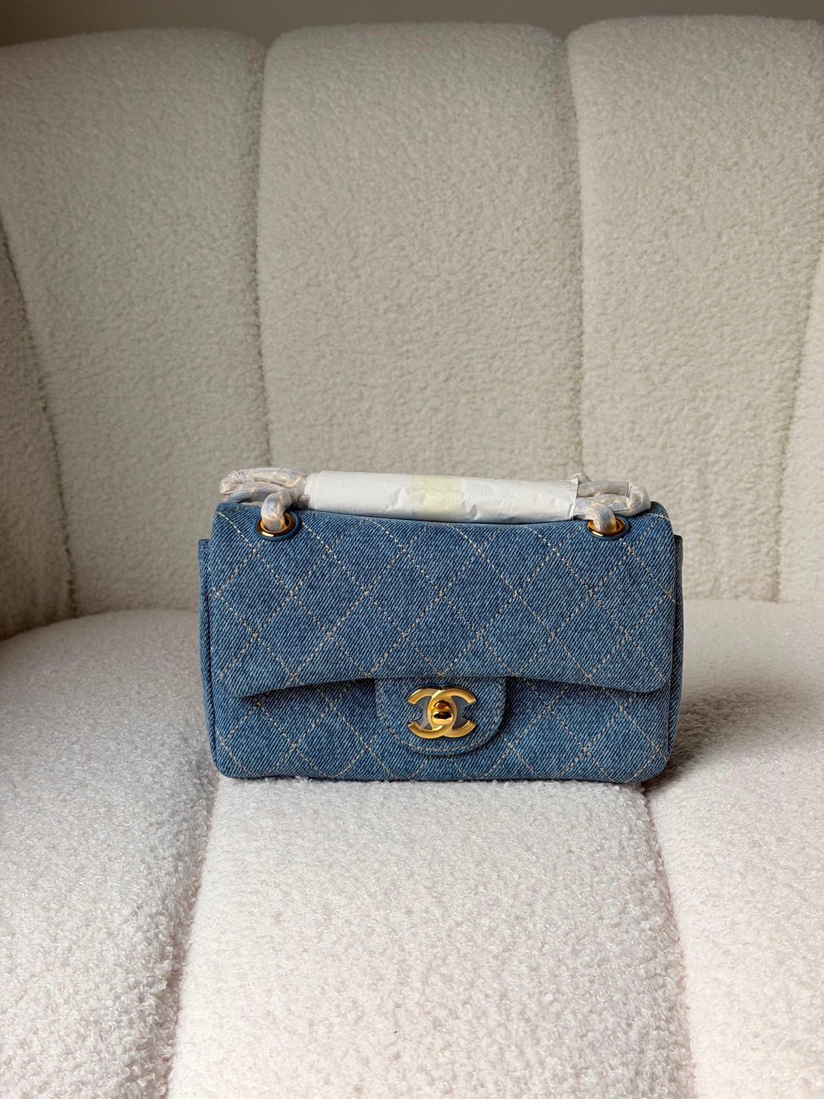 Chanel Souplissimo Maxi Flap Bag (19 Cm) - 3