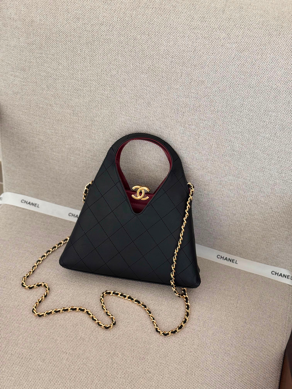 Chanel Chic Lady Small Shopping Tote - 2