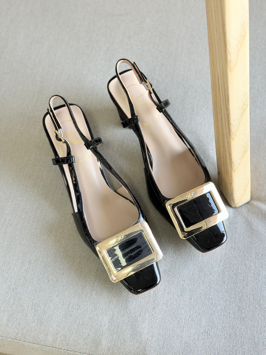 Roger Vivier Buckled Pumps - 5