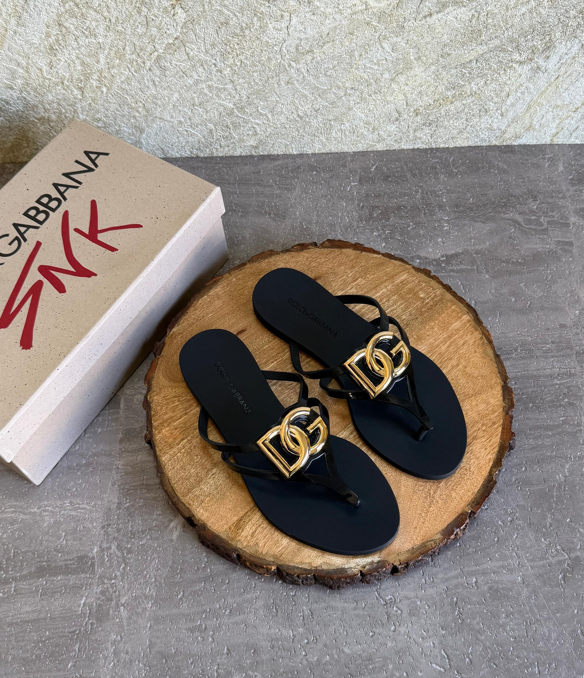 Dolce&Gabbana DG Thong sandals - 2