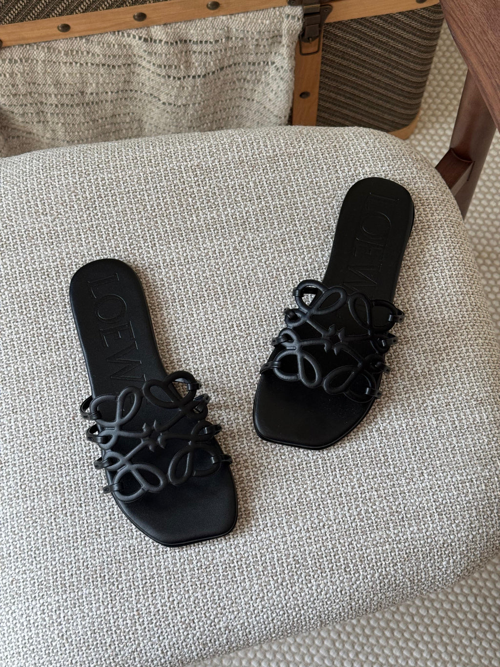 LOEWE Petal Anagram Slides - 2